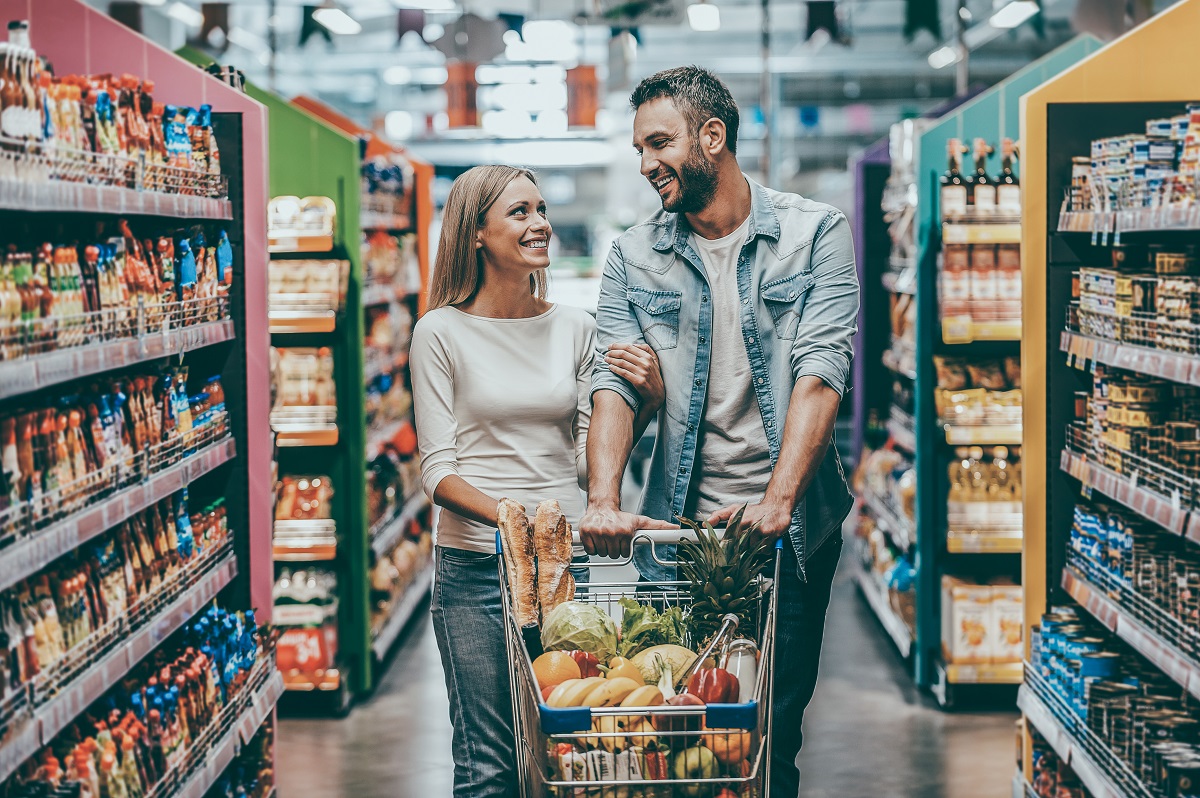 Realistic ways to keep healthy while on the move